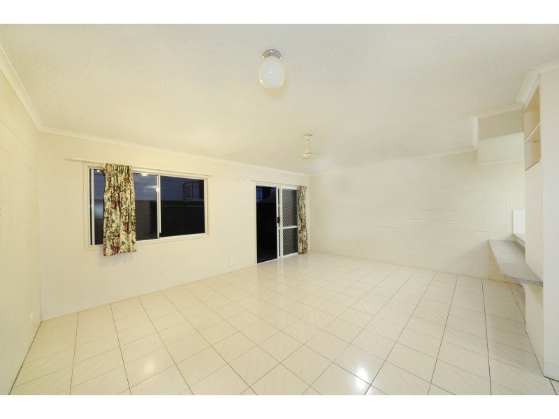 2/169 Shute Harbour Road, Cannonvale QLD 4802