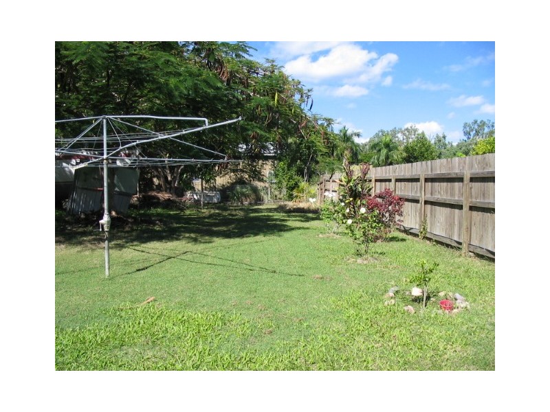 20 Schnapper Street, Cannonvale QLD 4802