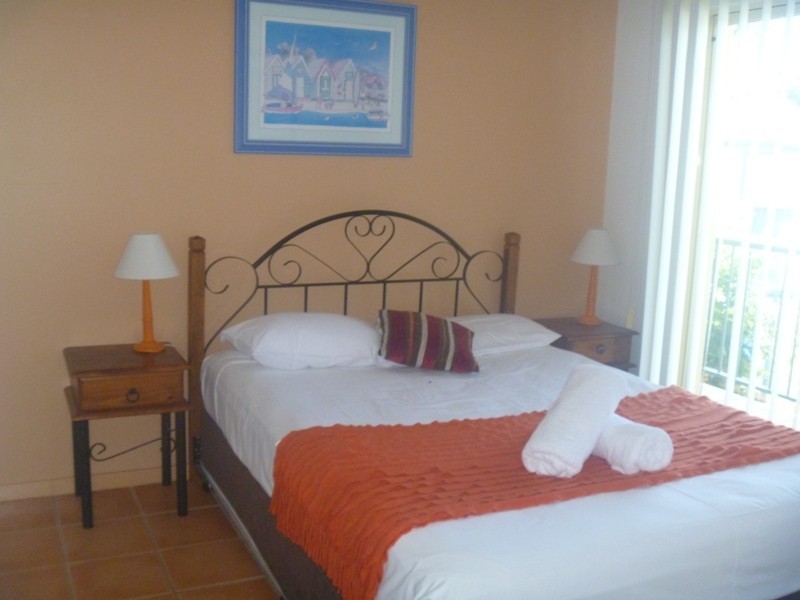 10/24 Beach Road, Cannonvale QLD 4802