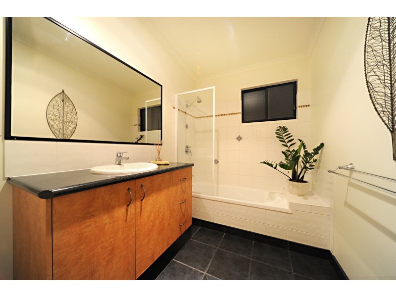 26/14 Hamilton Avenue, Cannonvale QLD 4802