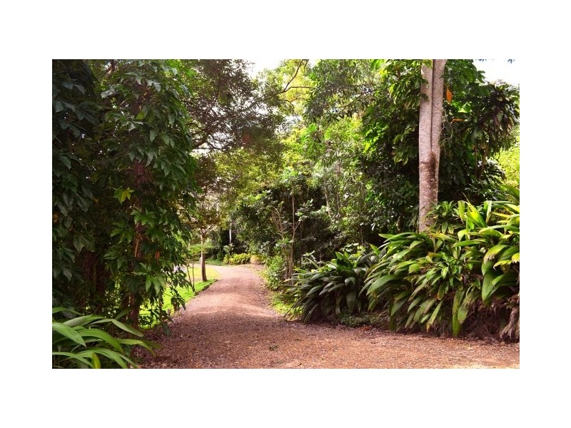 137 Camm Road, Mount Julian QLD 4800