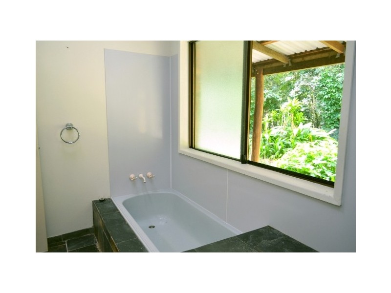 137 Camm Road, Mount Julian QLD 4800