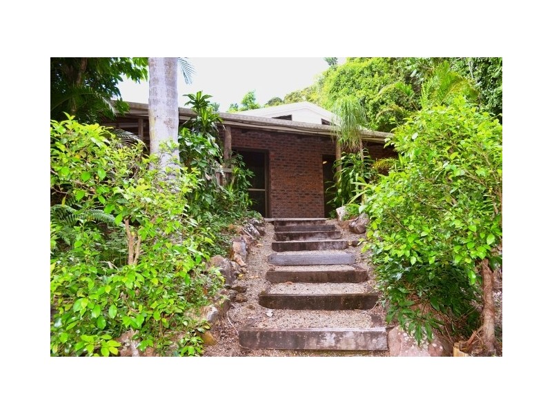 137 Camm Road, Mount Julian QLD 4800