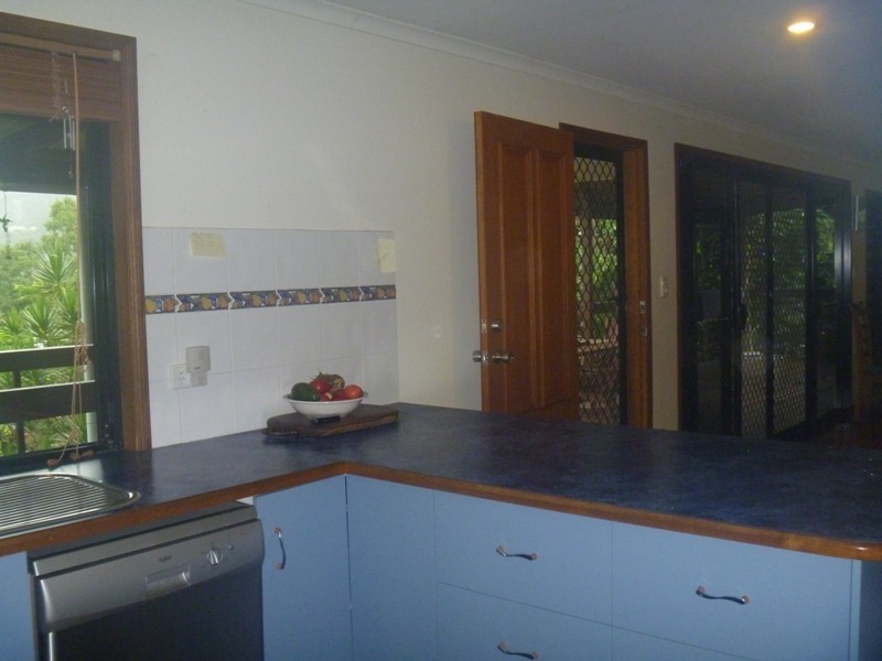 2 Sunbird Close, Jubilee Pocket QLD 4802