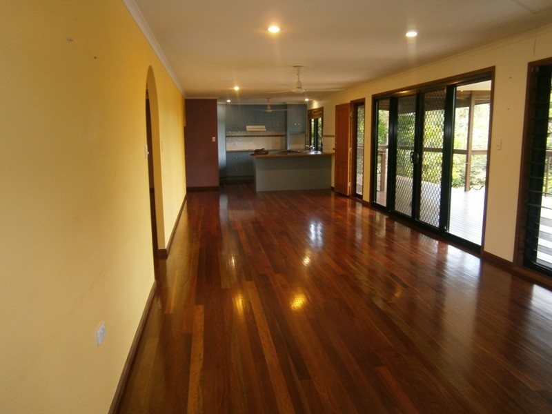 2 Sunbird Close, Jubilee Pocket QLD 4802