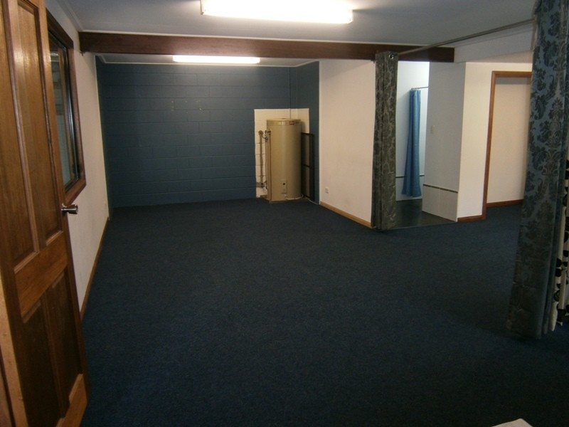 2 Sunbird Close, Jubilee Pocket QLD 4802