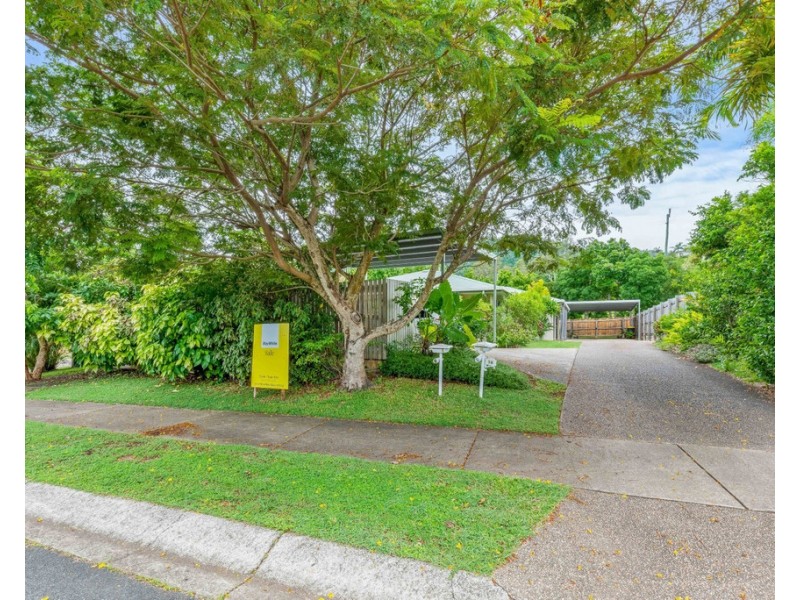 1/16 Banksia Court, Cannonvale QLD 4802