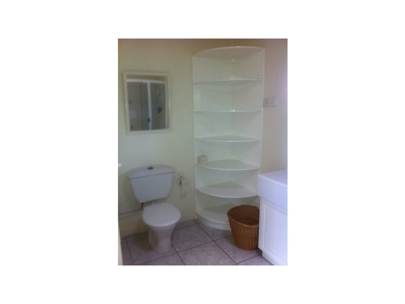 4/30 Macarthur Drive, Cannonvale QLD 4802