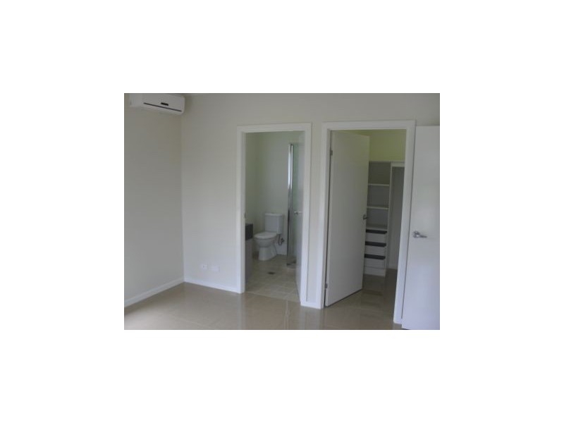 32 Parker Road, Cannonvale QLD 4802