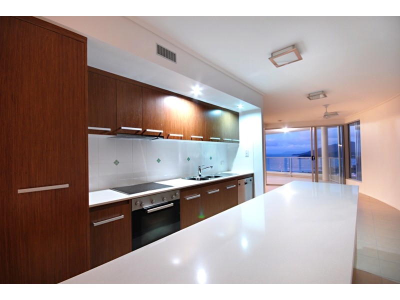 18 Seaview Drive, Airlie Beach QLD 4802
