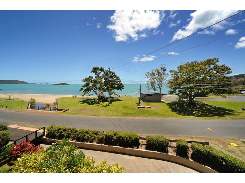 7/36 Coral Esplanade, Cannonvale QLD 4802