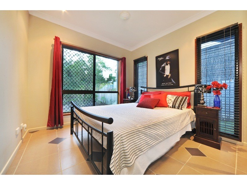 16 Links Drive, Cannonvale QLD 4802