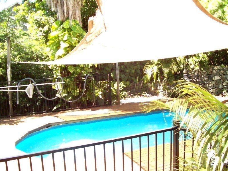 7A Warruga Street, Cannonvale QLD 4802