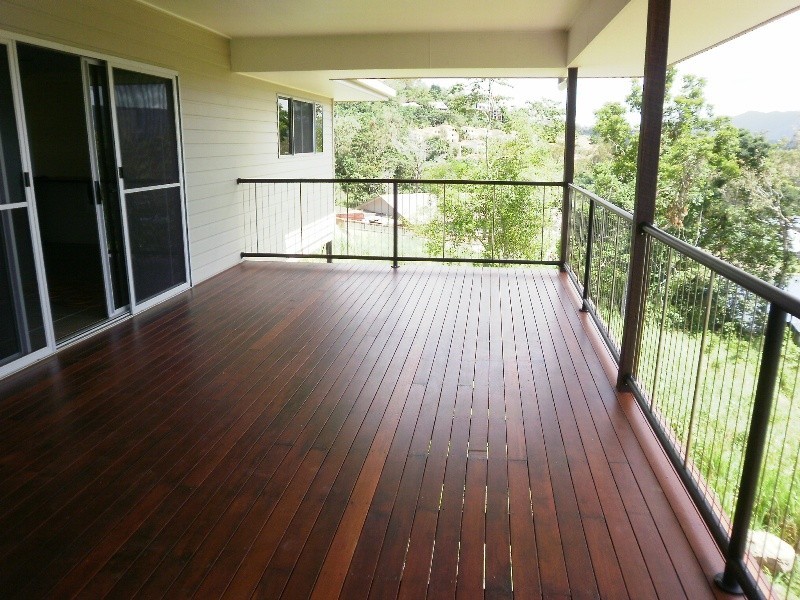 60 Eshelby Drive, Cannonvale QLD 4802