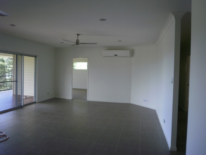60 Eshelby Drive, Cannonvale QLD 4802
