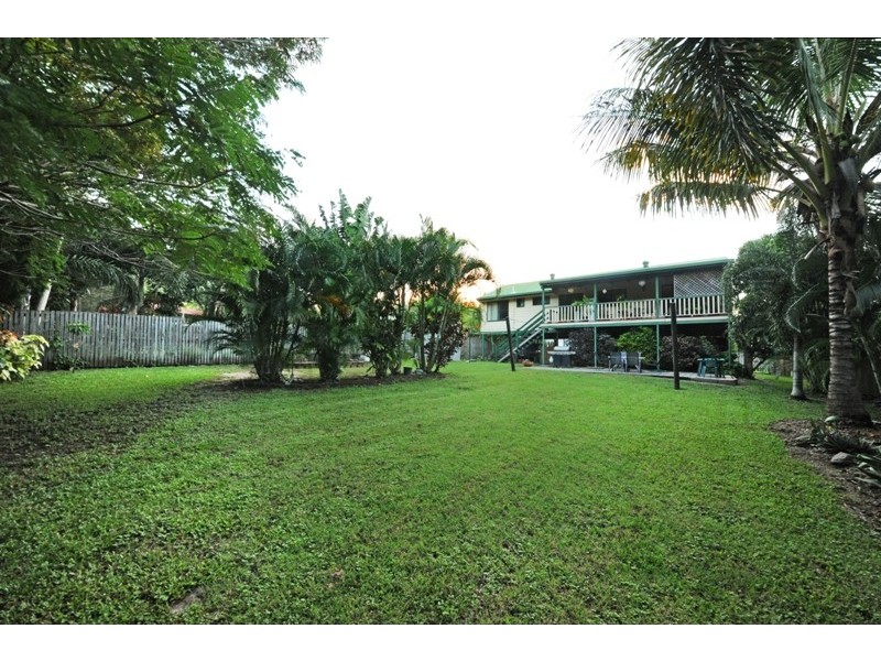 3 Teague Terrace, Cannonvale QLD 4802