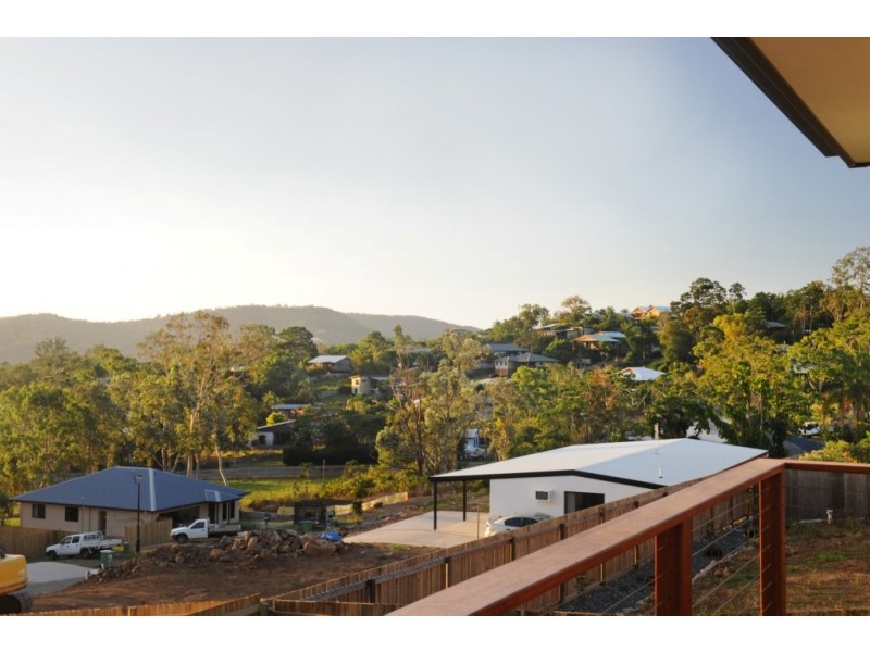 12 Tanika Road, Cannonvale QLD 4802