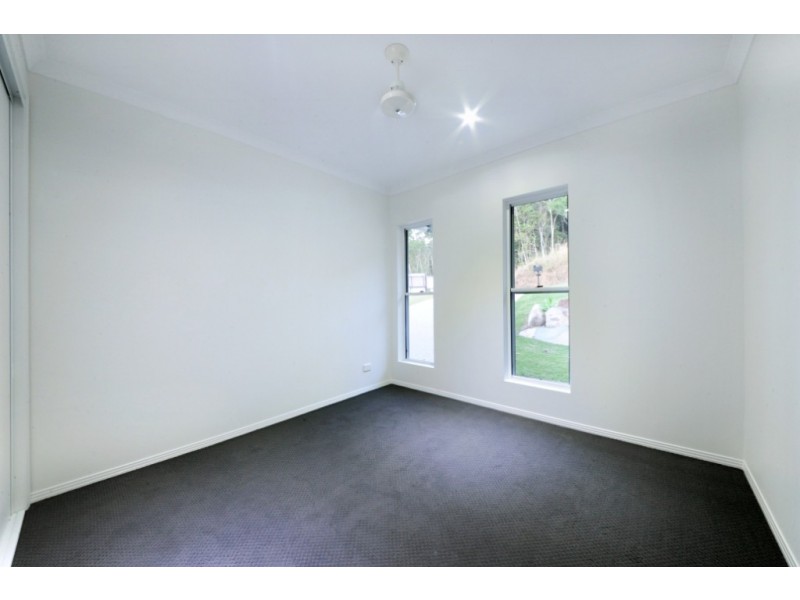 12 Tanika Road, Cannonvale QLD 4802