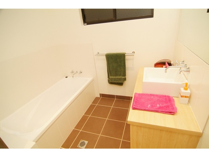 38 Eshelby Drive, Cannonvale QLD 4802