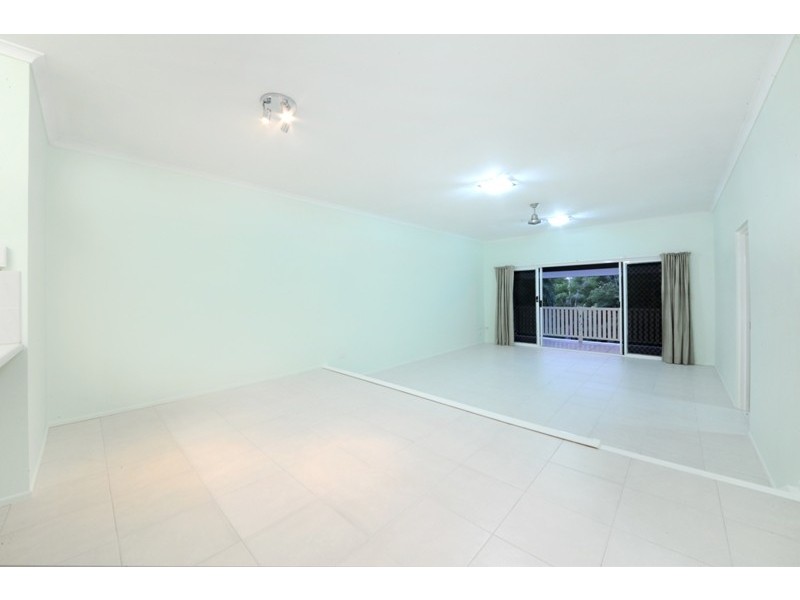 6/19 Tropic Road, Cannonvale QLD 4802