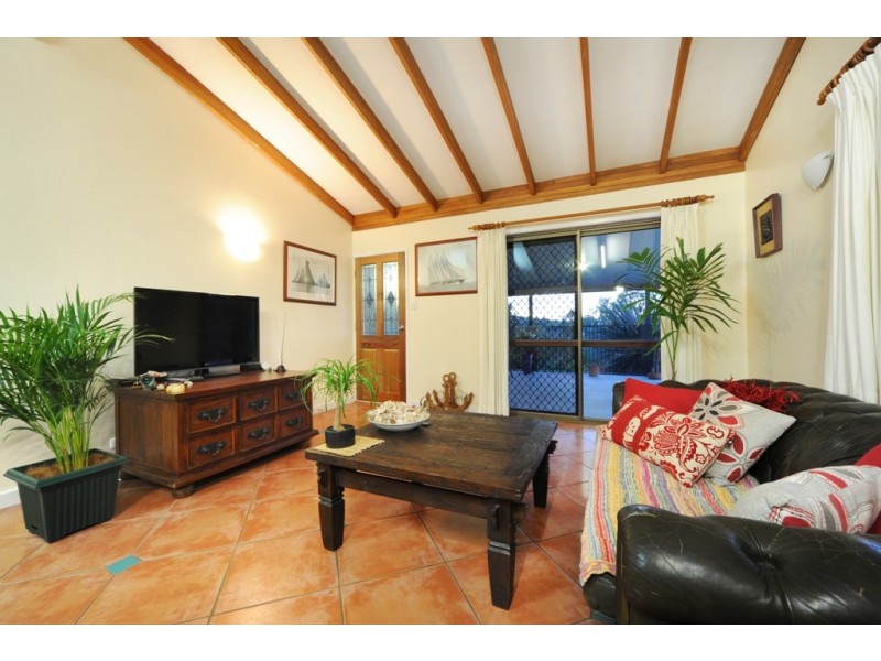 7 Adina Street, Cannonvale QLD 4802