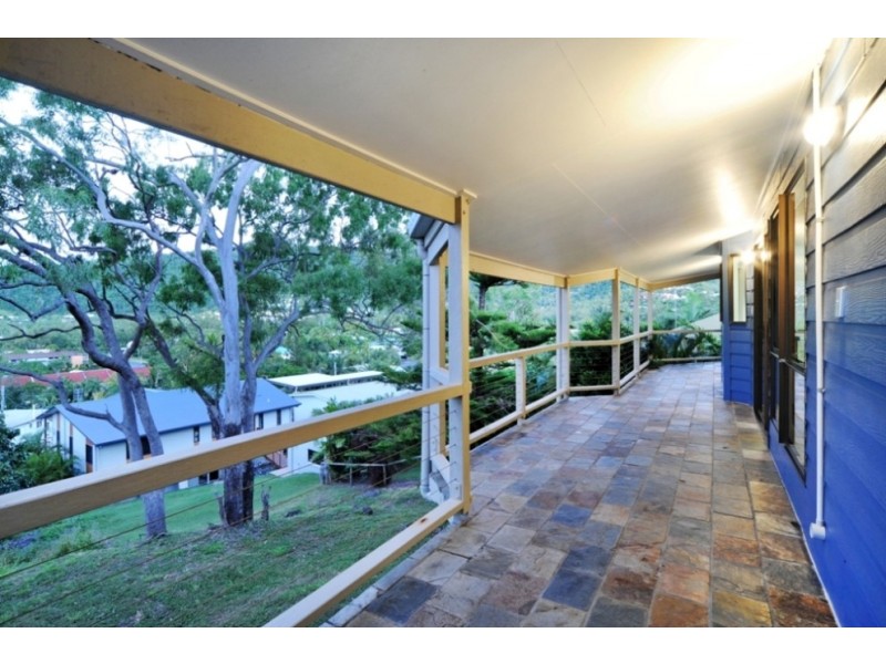 9 Stewart Drive, Cannonvale QLD 4802