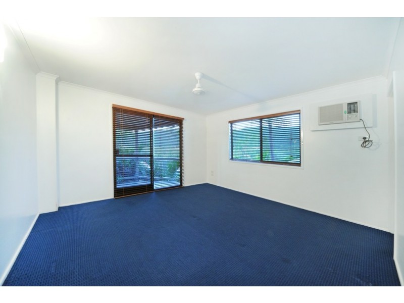 9 Stewart Drive, Cannonvale QLD 4802
