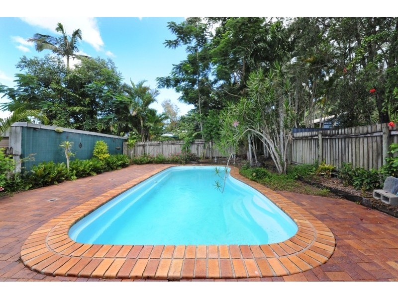 9 Roslyn Road, Mount Julian QLD 4800