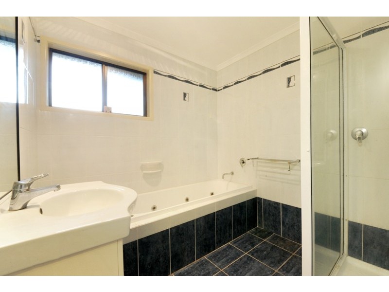 9 Roslyn Road, Mount Julian QLD 4800