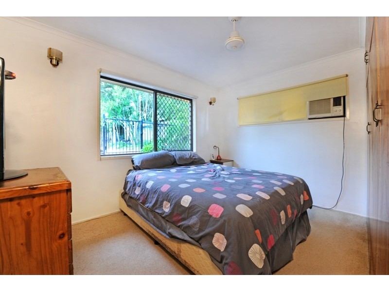 9 Roslyn Road, Mount Julian QLD 4800