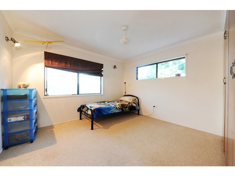 9 Roslyn Road, Mount Julian QLD 4800