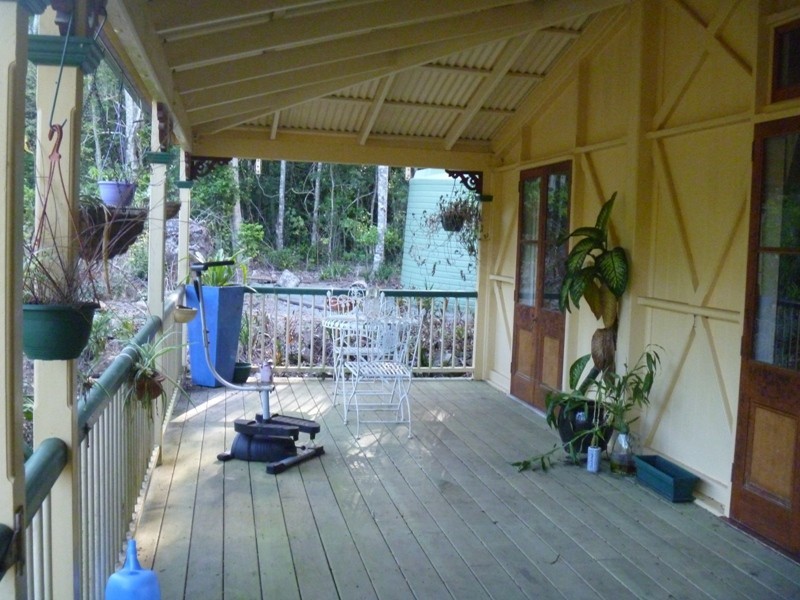 172 Staniland Drive, Strathdickie QLD 4800