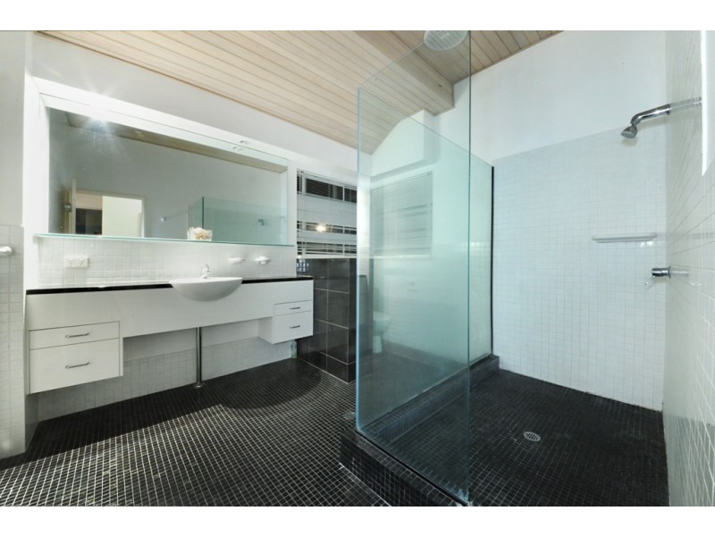 9 Shutehaven Close, Shute Harbour QLD 4802