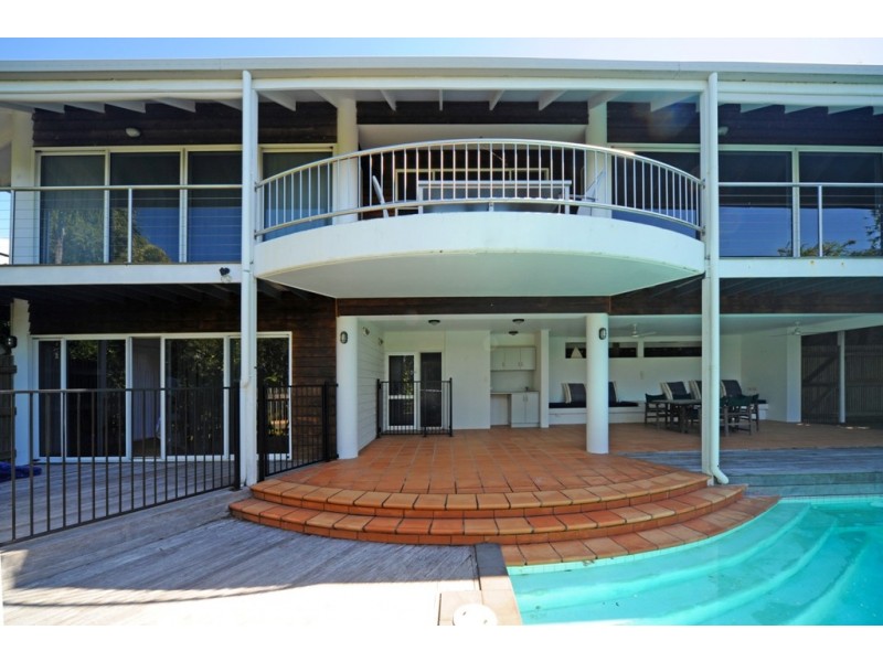 9 Shutehaven Close, Shute Harbour QLD 4802