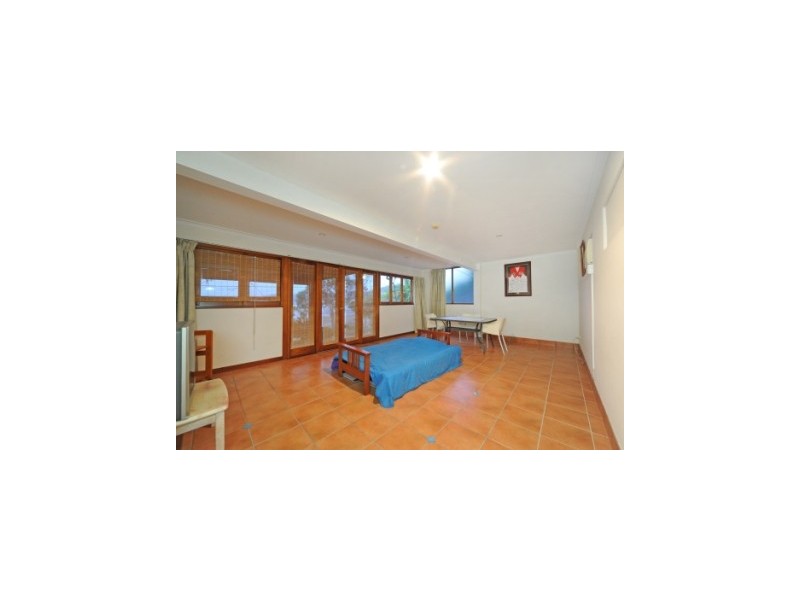 12 Coral Esplanade, Cannonvale QLD 4802