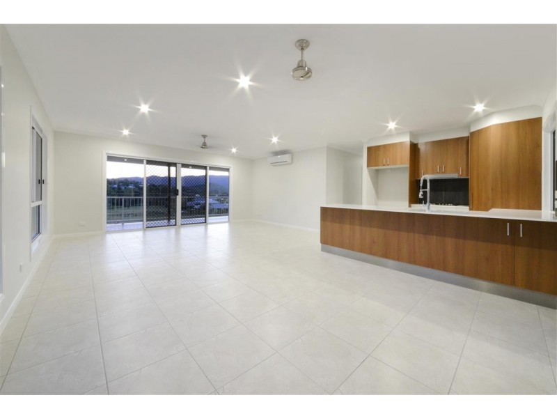 Lot 4 Pearl Street, Cannonvale QLD 4802
