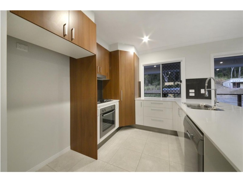 Lot 4 Pearl Street, Cannonvale QLD 4802