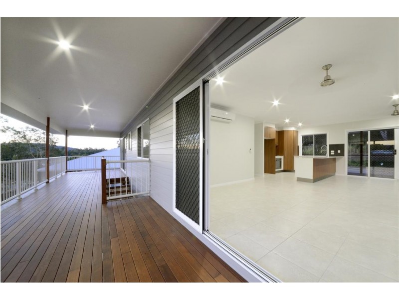 Lot 4 Pearl Street, Cannonvale QLD 4802