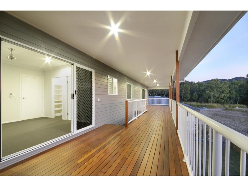 Lot 4 Pearl Street, Cannonvale QLD 4802