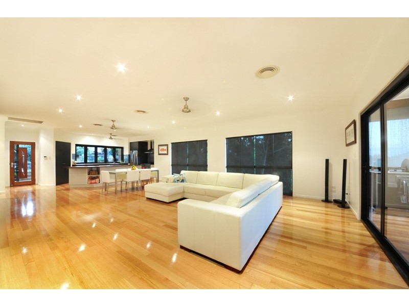 19 Daydream Court, Cannonvale QLD 4802