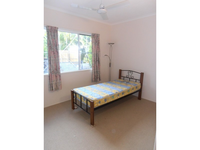 1/24 Island Drive, Cannonvale QLD 4802