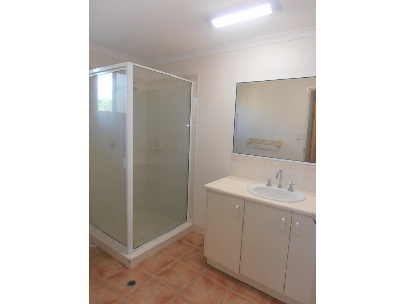 1/24 Island Drive, Cannonvale QLD 4802