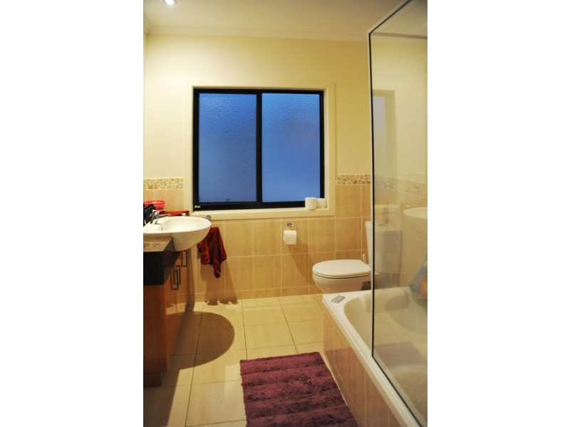 22/25 Abell Road, Cannonvale QLD 4802