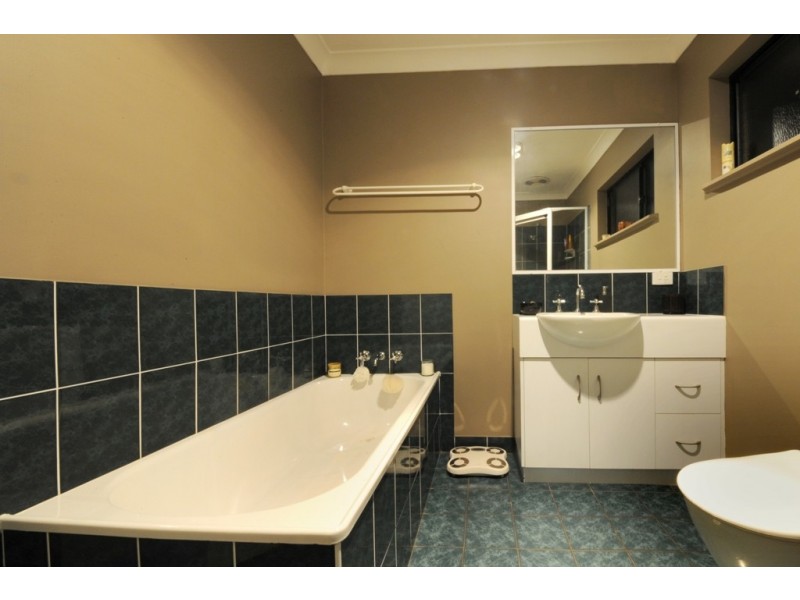 18 Wahoo Court, Jubilee Pocket QLD 4802