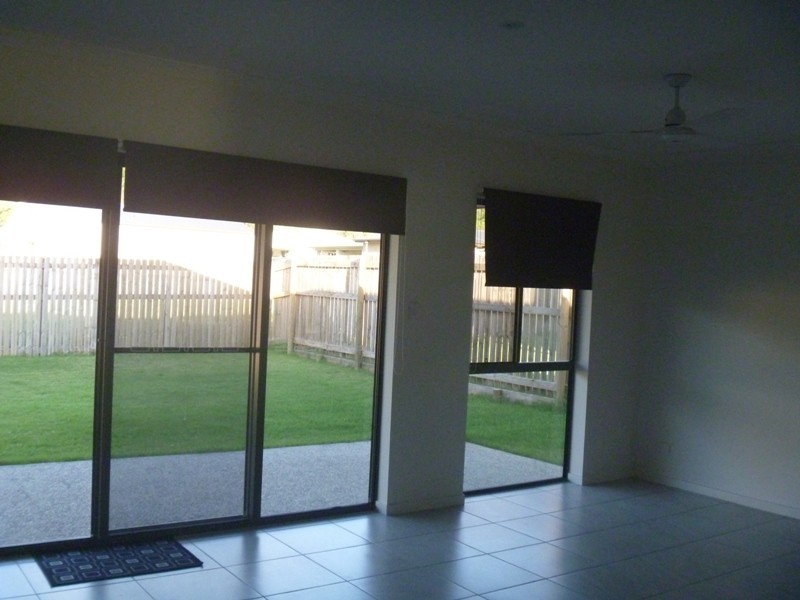 67 Parker Road, Cannonvale QLD 4802
