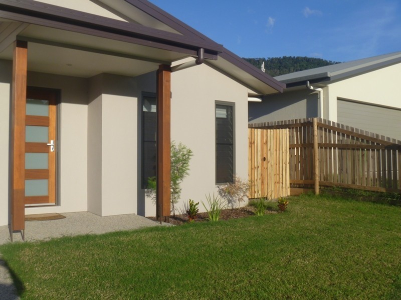 67 Parker Road, Cannonvale QLD 4802
