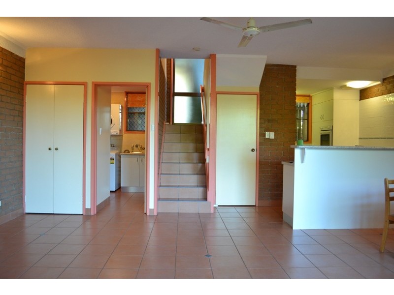 9/2 Lewis Street, Airlie Beach QLD 4802