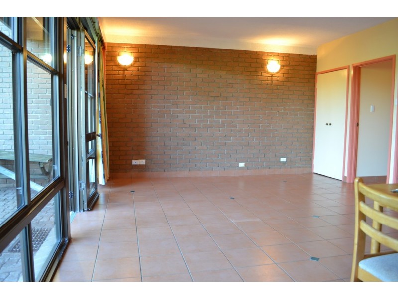 9/2 Lewis Street, Airlie Beach QLD 4802