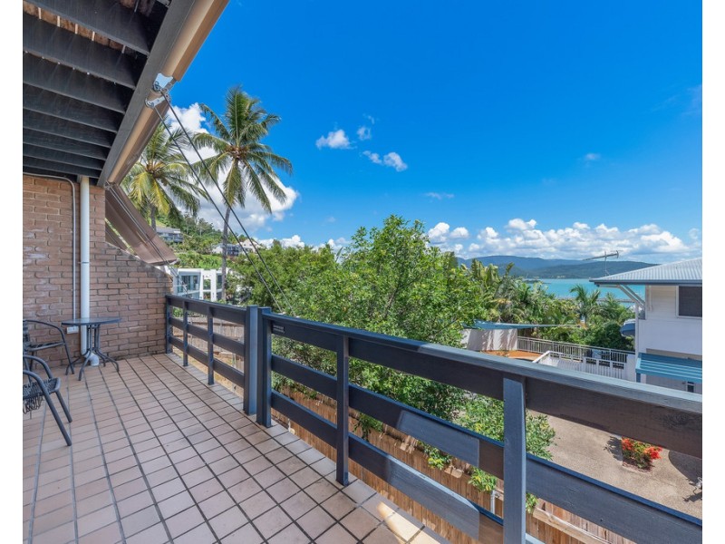 11/2 Lewis Street, Airlie Beach QLD 4802