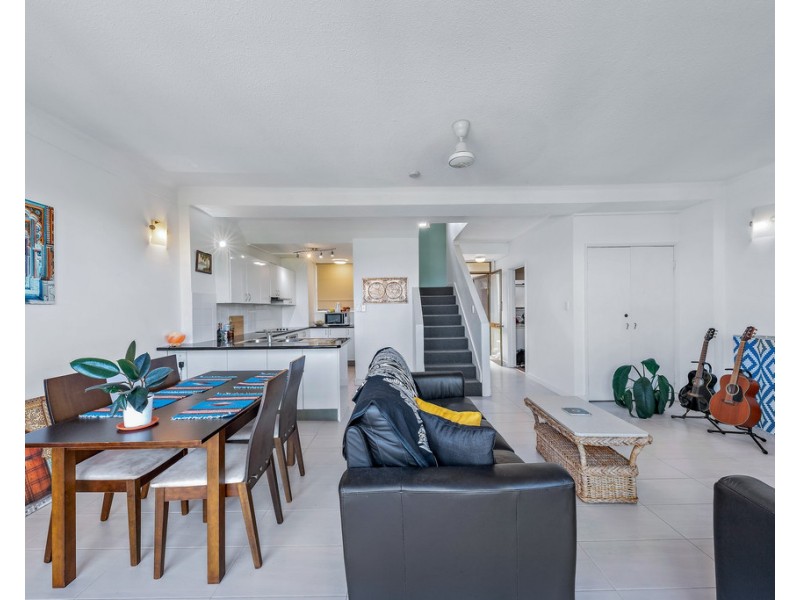 11/2 Lewis Street, Airlie Beach QLD 4802